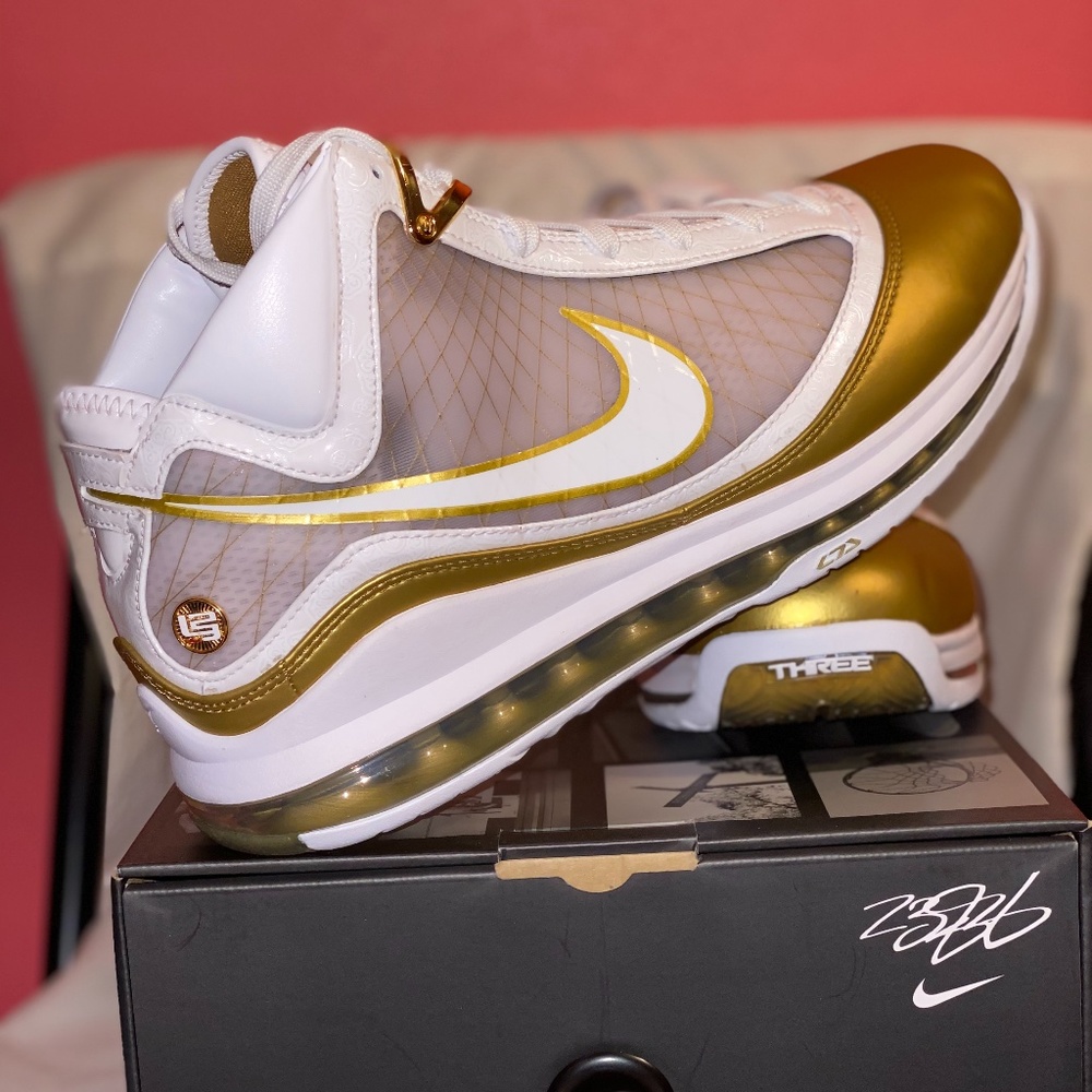 Air Max LeBron 7 Retro QS 'China Moon' 2020